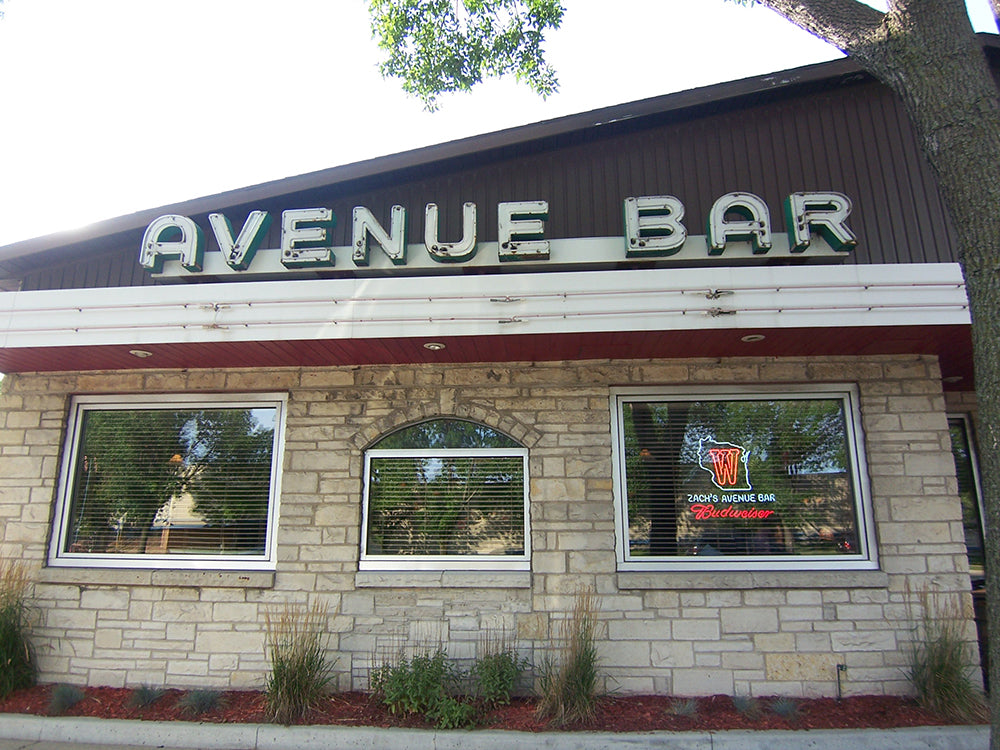 Bars Serve a Special Purpose on Christmas: an Ode to Madison’s Avenue Bar